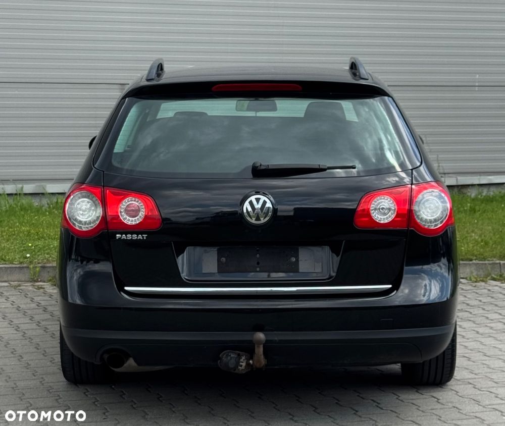 Volkswagen Passat 1.6 Comfortline - 13