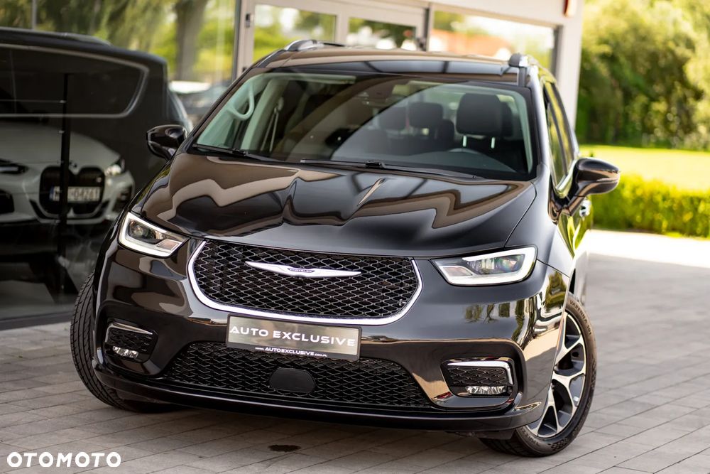 Chrysler Pacifica - 8
