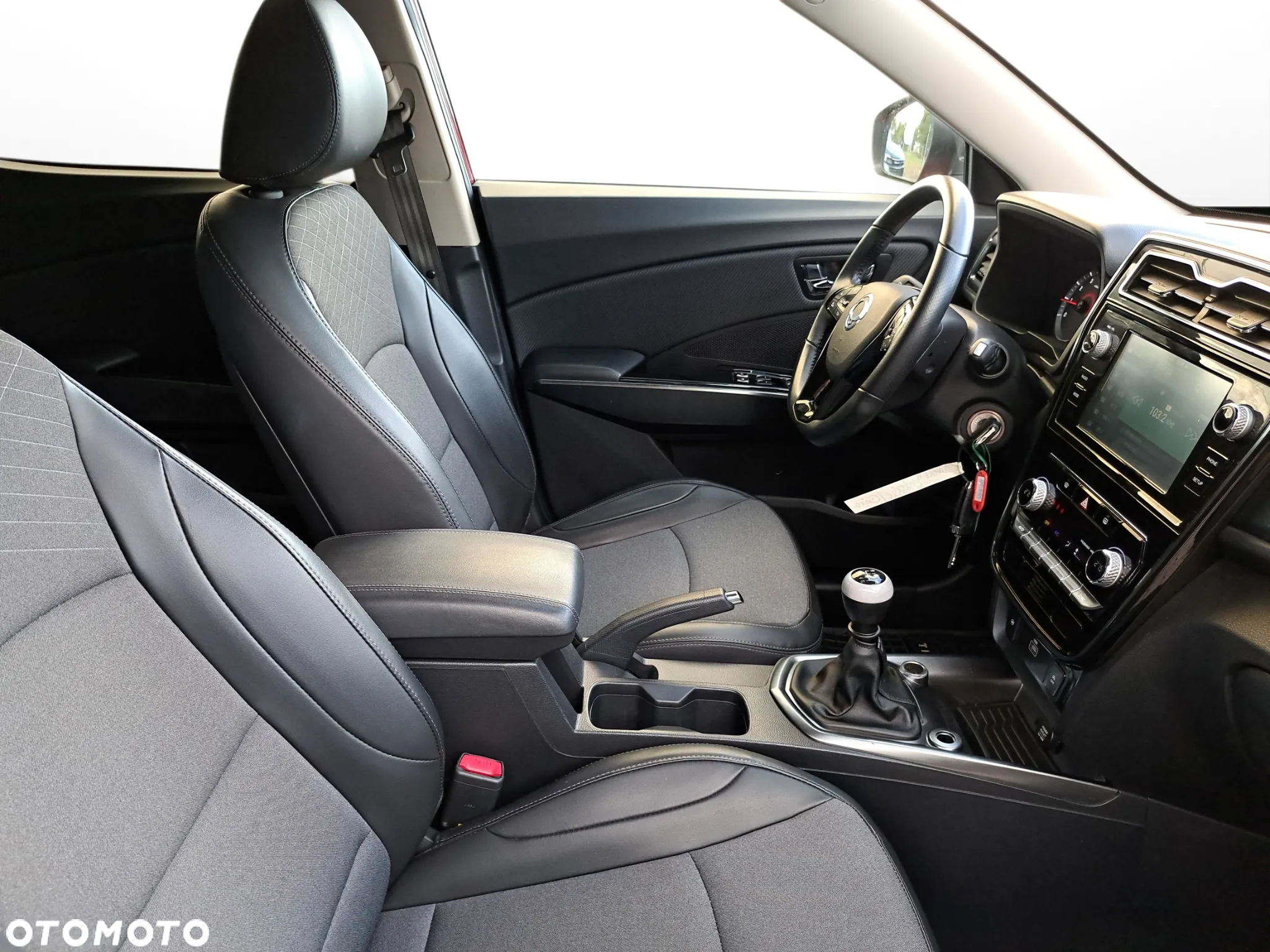 SsangYong/KGM Tivoli 1.5 T-GDI Quartz - 13