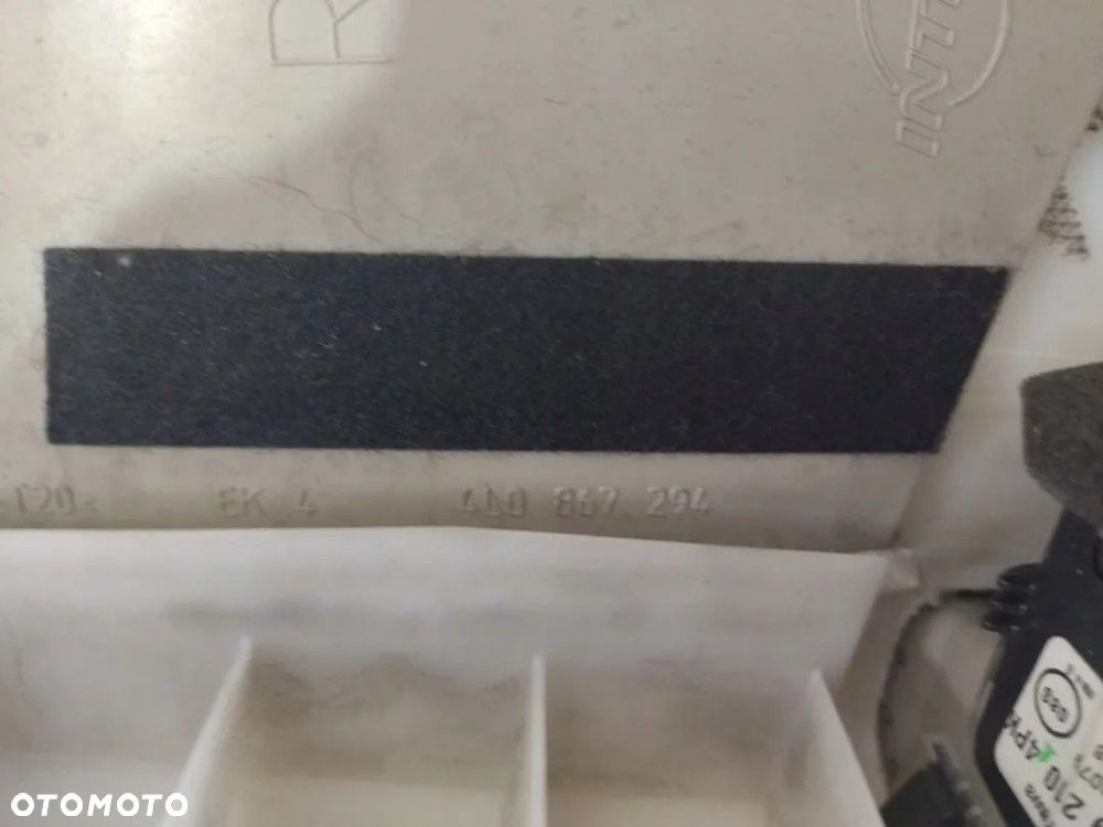 SŁUPEK B PRAWY BEŻOWY 4L0867294 AUDI Q7 4L - 8