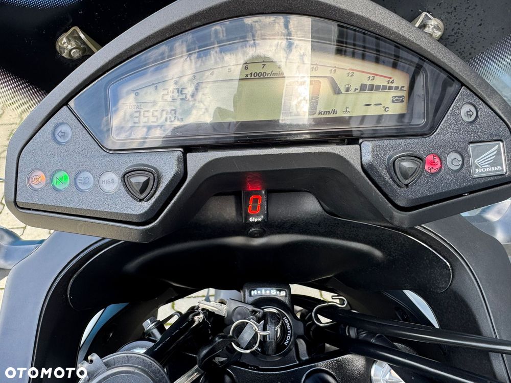 Honda VFR - 11
