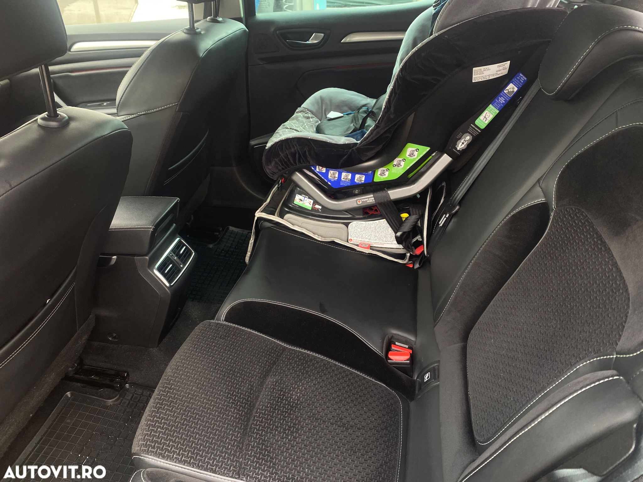 Renault Megane BLUE dCi EDC Intens - 13