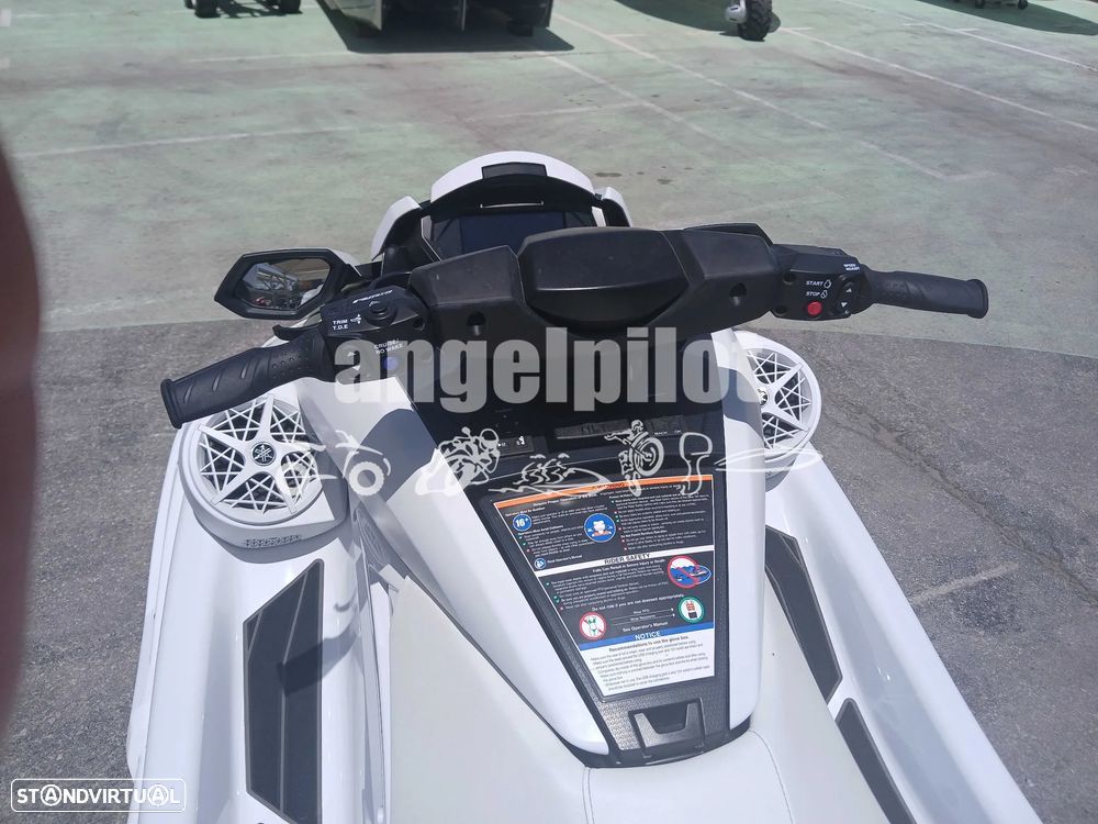 Yamaha FX Cruiser SVHO - 9