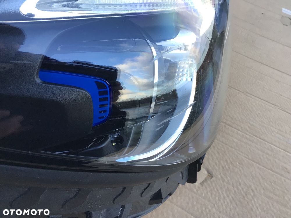 Lampa przednia prawa Mercedes C-klasa 206 Digital Light - 3