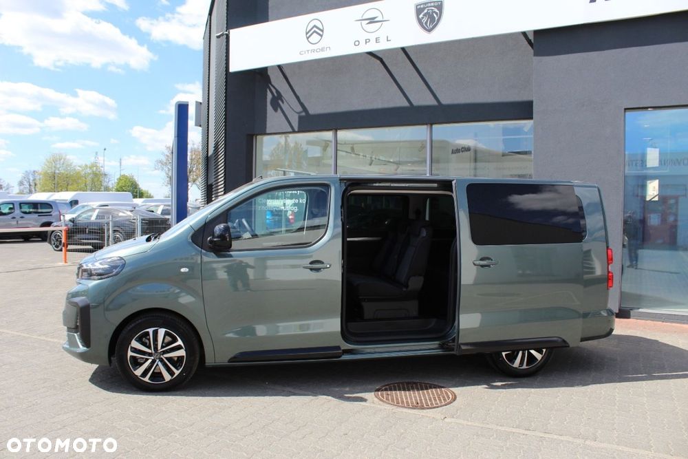 Peugeot Traveller - 14
