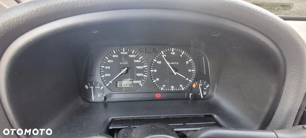 Volkswagen Caddy B Mixt - 18