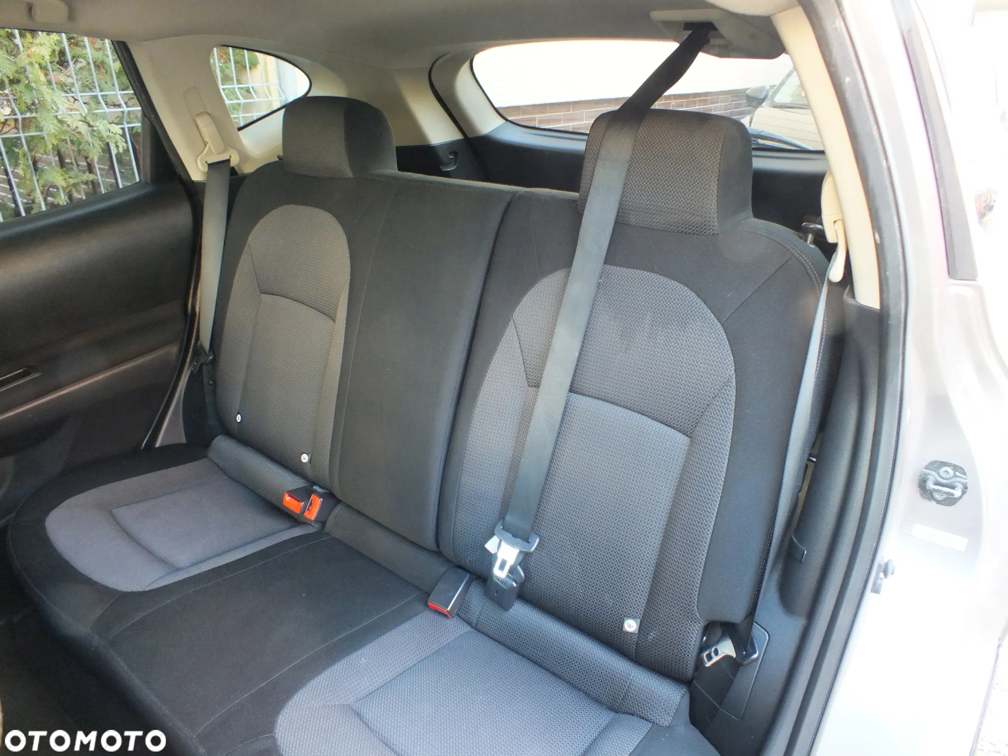 Nissan Rogue - 10