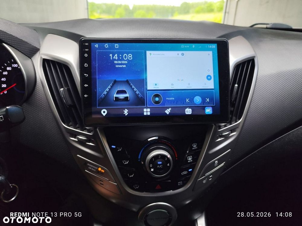 Hyundai Veloster - 14