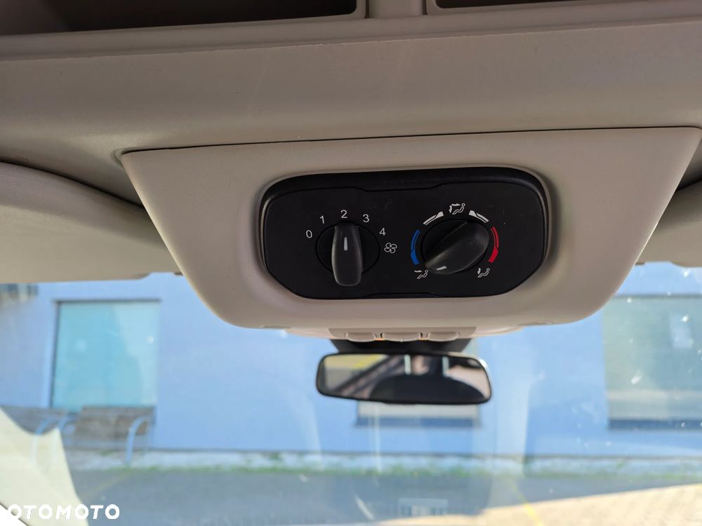 Ford transit - 18