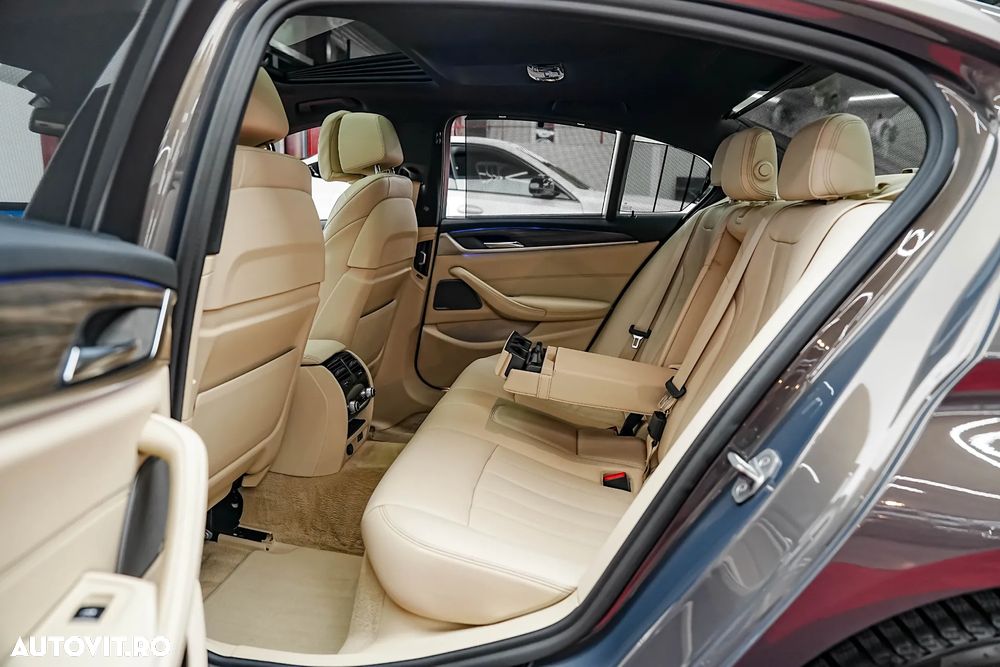 BMW Seria 5 530e Aut. M Sport Edition - 8