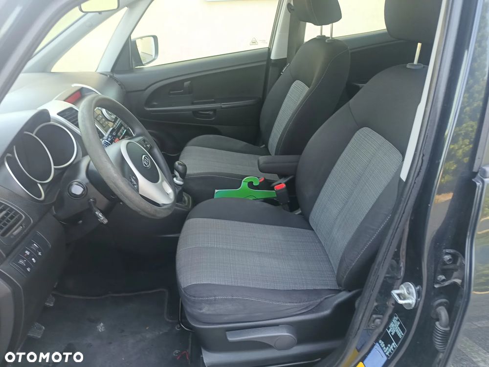 Kia Venga 1.4 CRDi 90 Spirit - 14