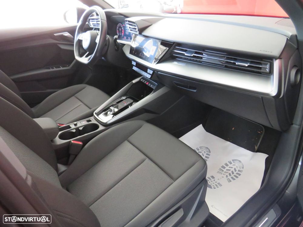 Audi A3 Sportback 35 TFSI S line S tronic - 24