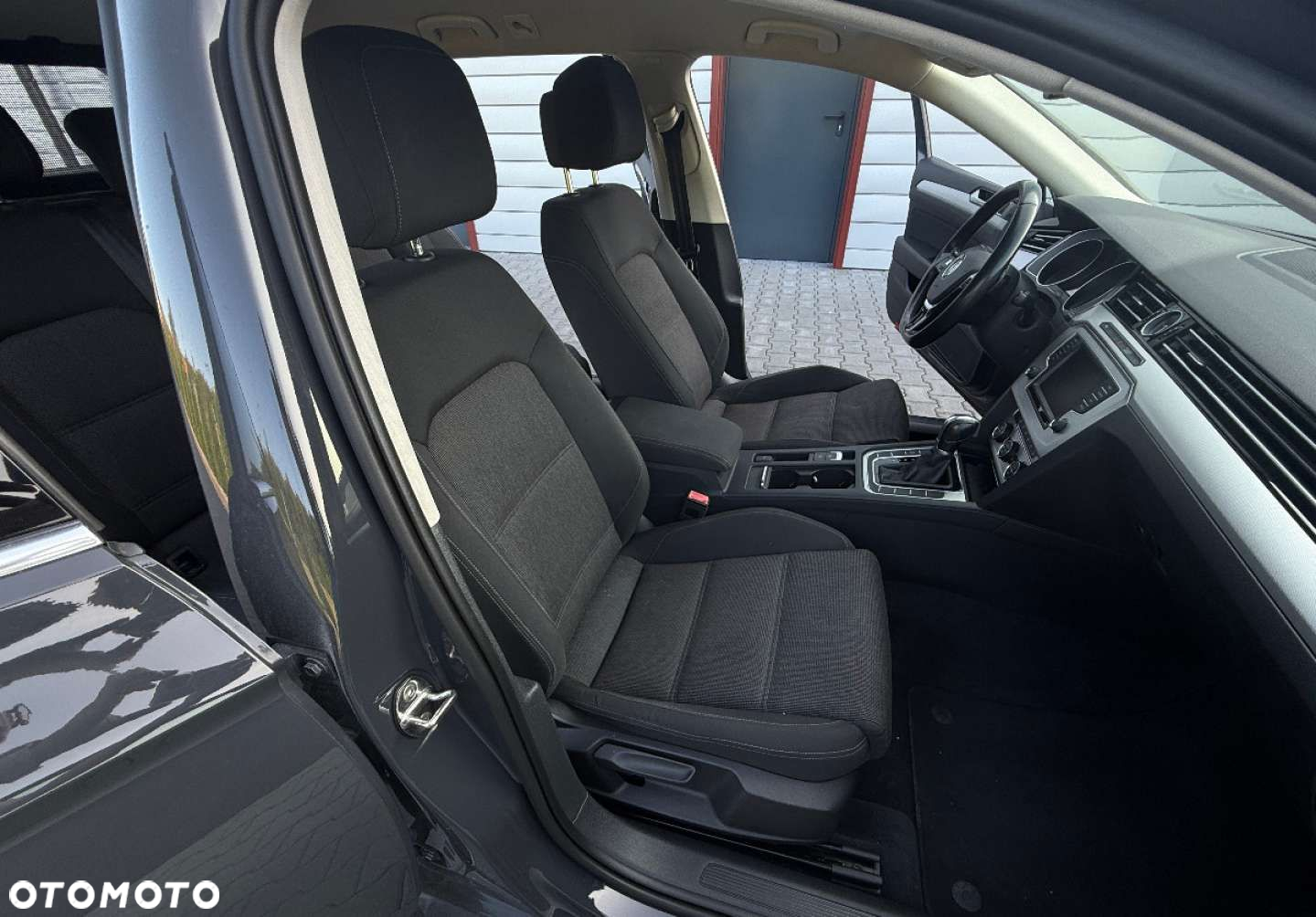 Volkswagen Passat - 21