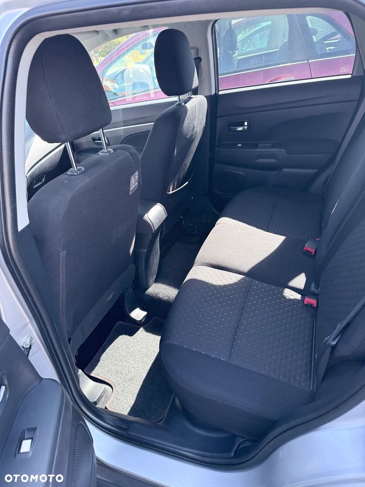 Mitsubishi ASX 1.6 Inform - 9