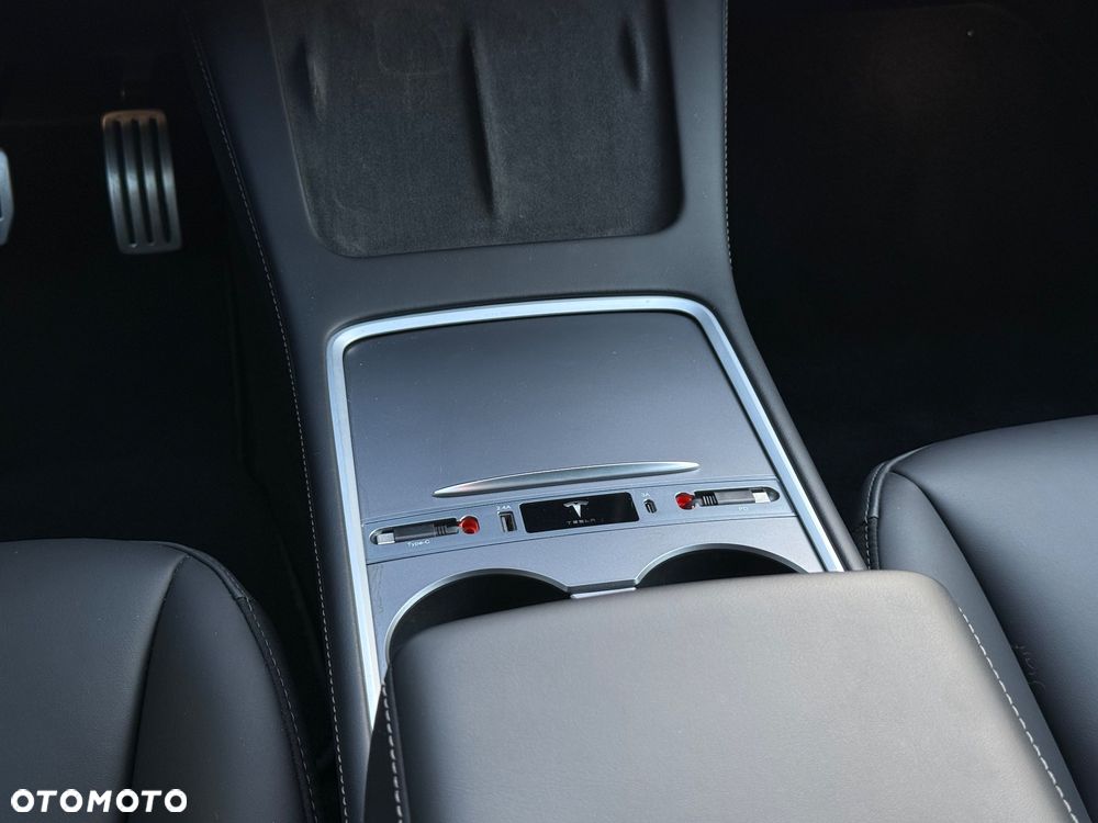 Tesla Model 3 Performance AWD - 24