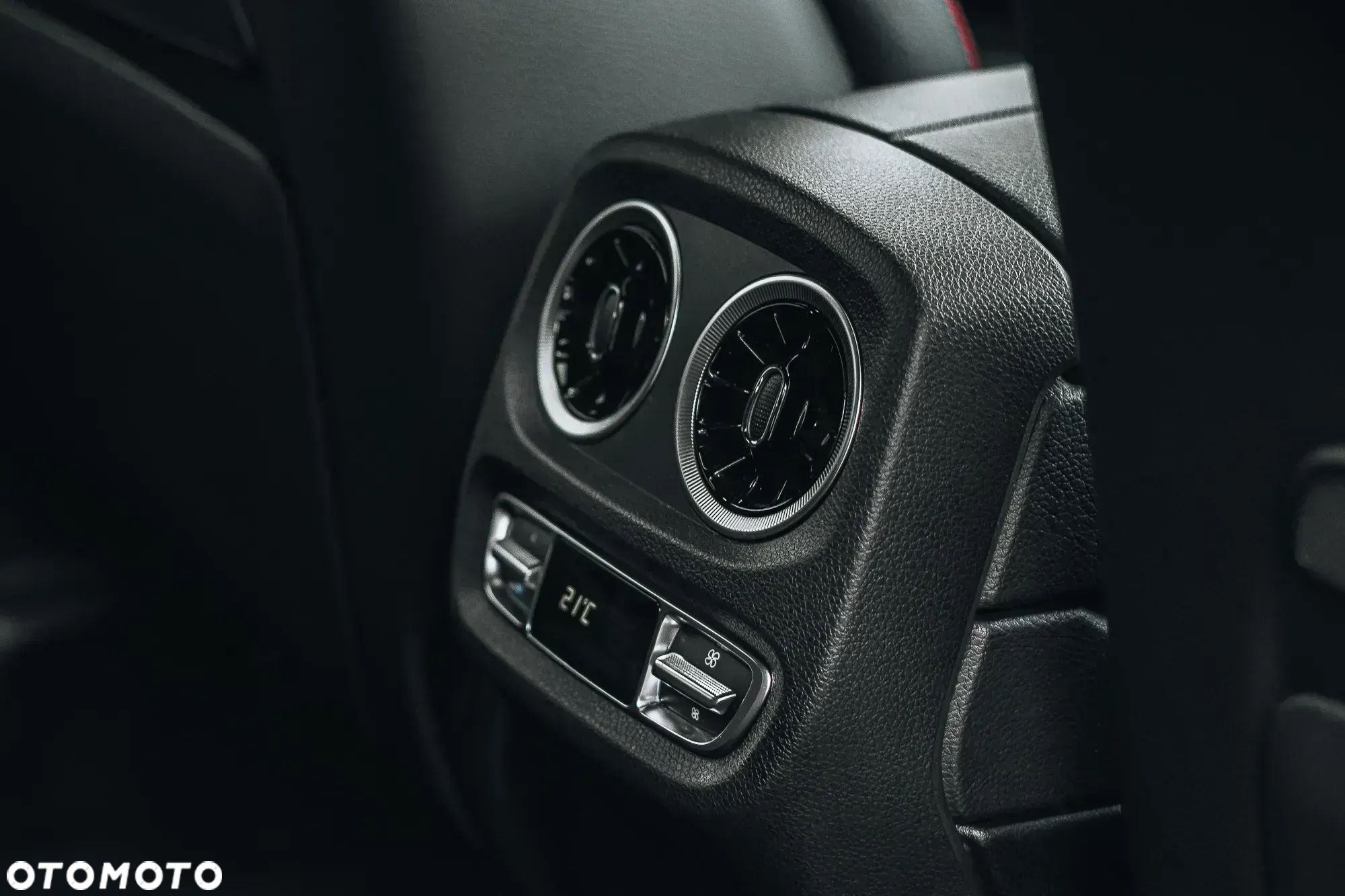 Mercedes-Benz Klasa G 500 9G-TRONIC AMG Line - 32
