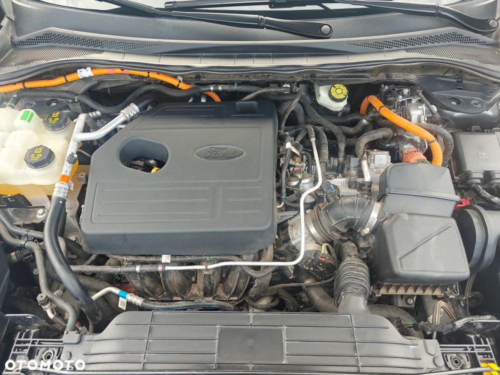 Ford Kuga 2.5 FHEV FWD Titanium - 13
