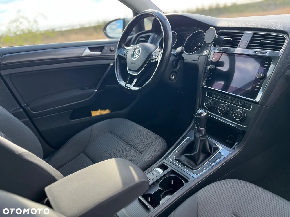 Volkswagen Golf 1.4 TSI BMT Comfortline - 15