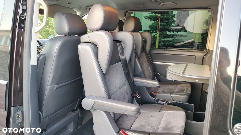 Volkswagen Multivan - 27