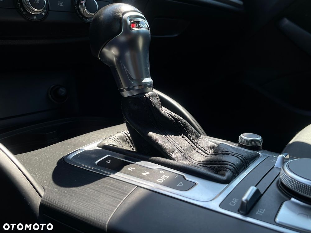 Audi A3 Sportback 30 TFSI S tronic design - 30