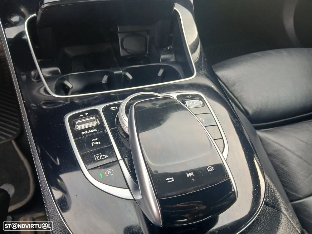 Mercedes-Benz E 220 - 22