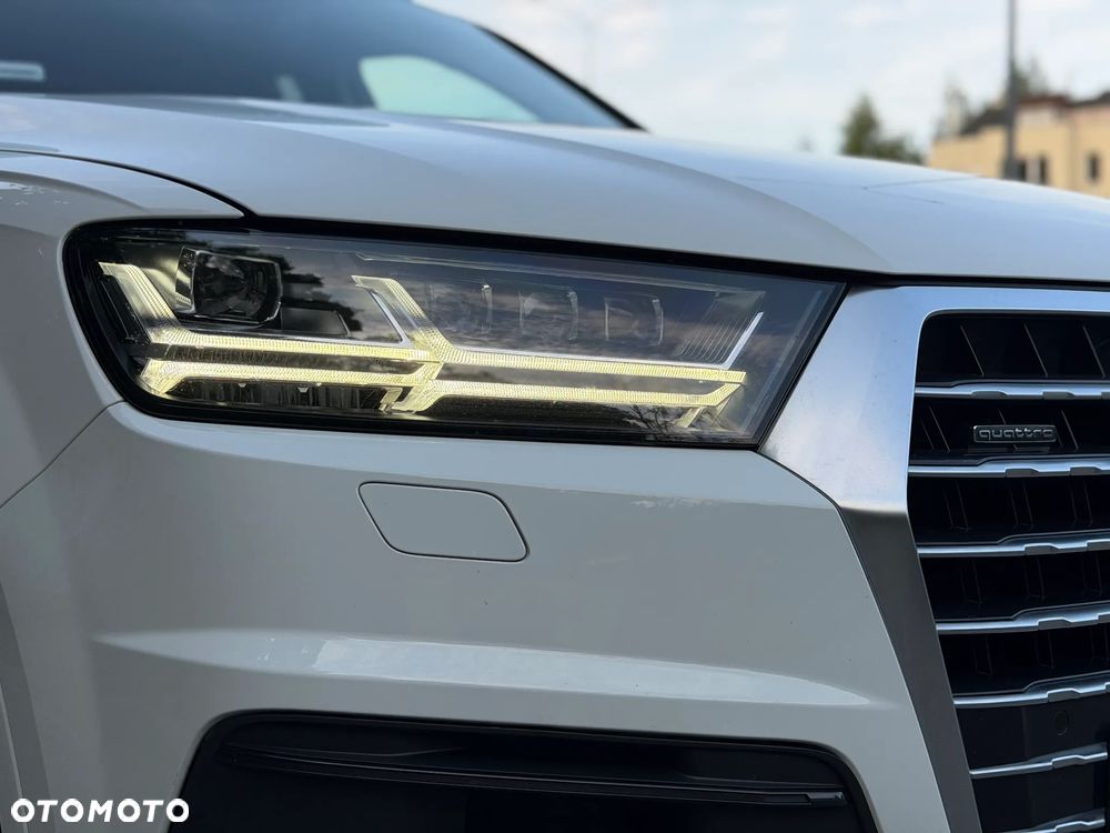 Audi Q7 3.0 TDI ultra Quattro Tiptronic - 18