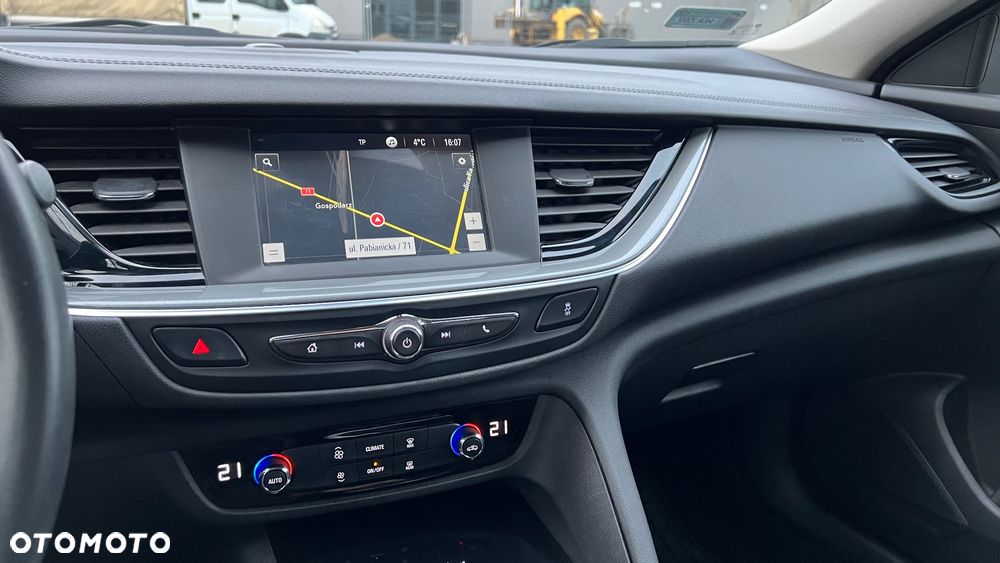 Opel Insignia 1.5 T Enjoy S&S - 8