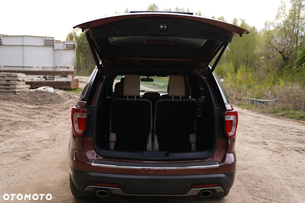 Ford Explorer - 19