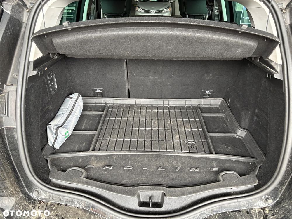 Renault Scenic ENERGY dCi 110 EDC BOSE EDITION - 8
