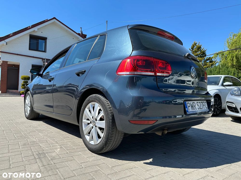Volkswagen Golf - 31