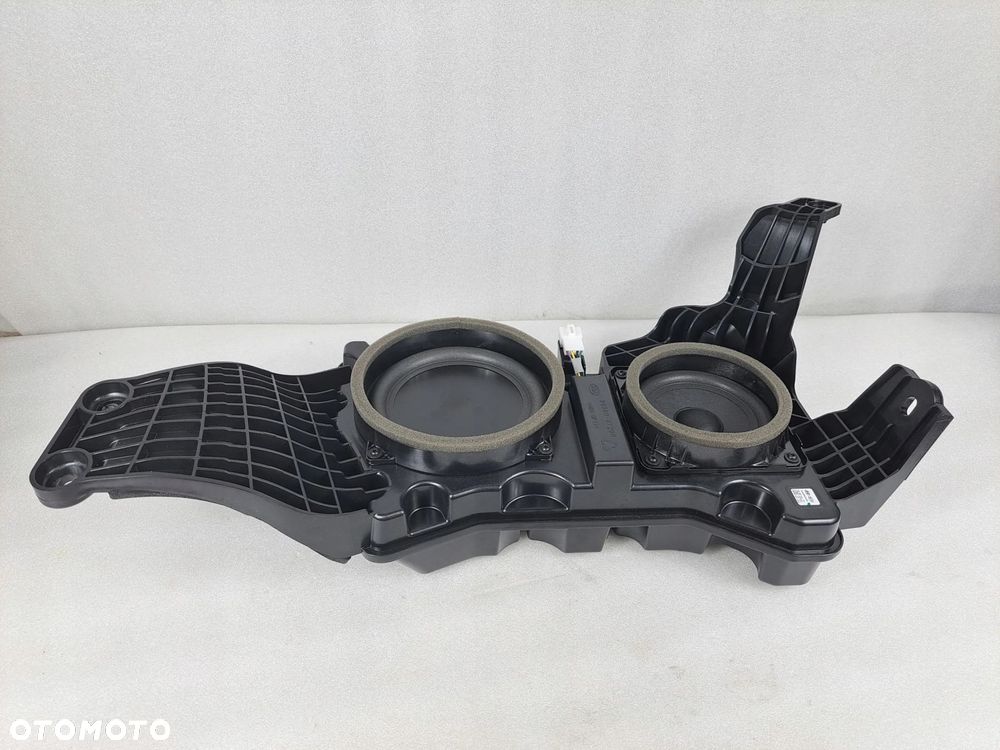 KIA PROCEED III SUBWOOFER TUBA HARMAN - 1