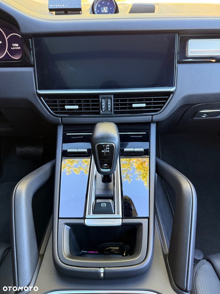 Porsche Cayenne Platinum Edition - 7