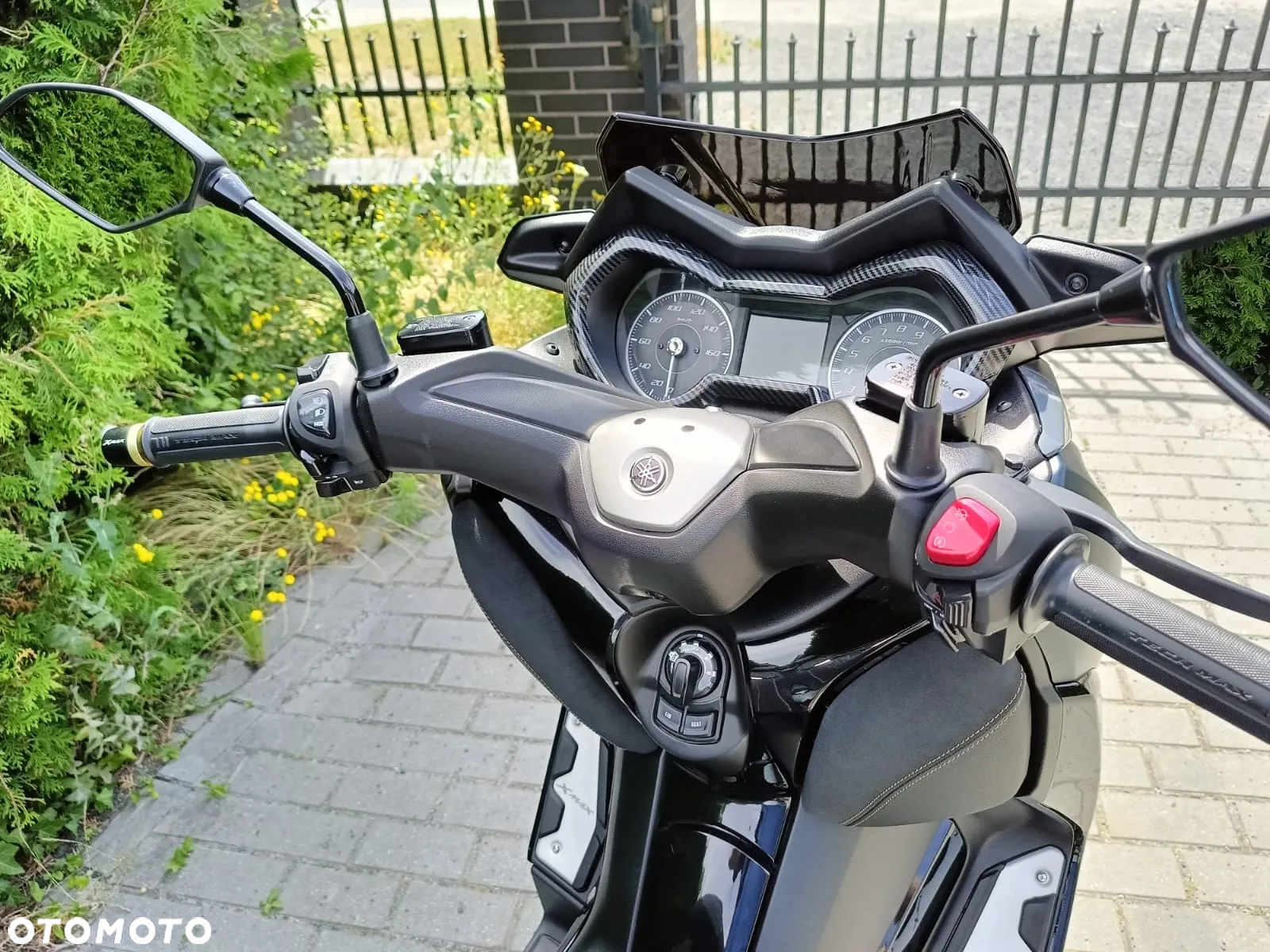 Yamaha X-max - 9