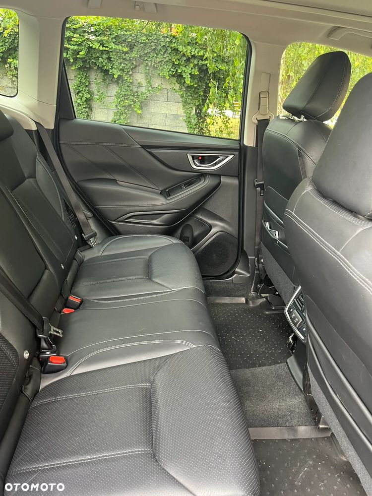 Subaru Forester 2.0i-L Platinum (EyeSight) Lineartronic - 8