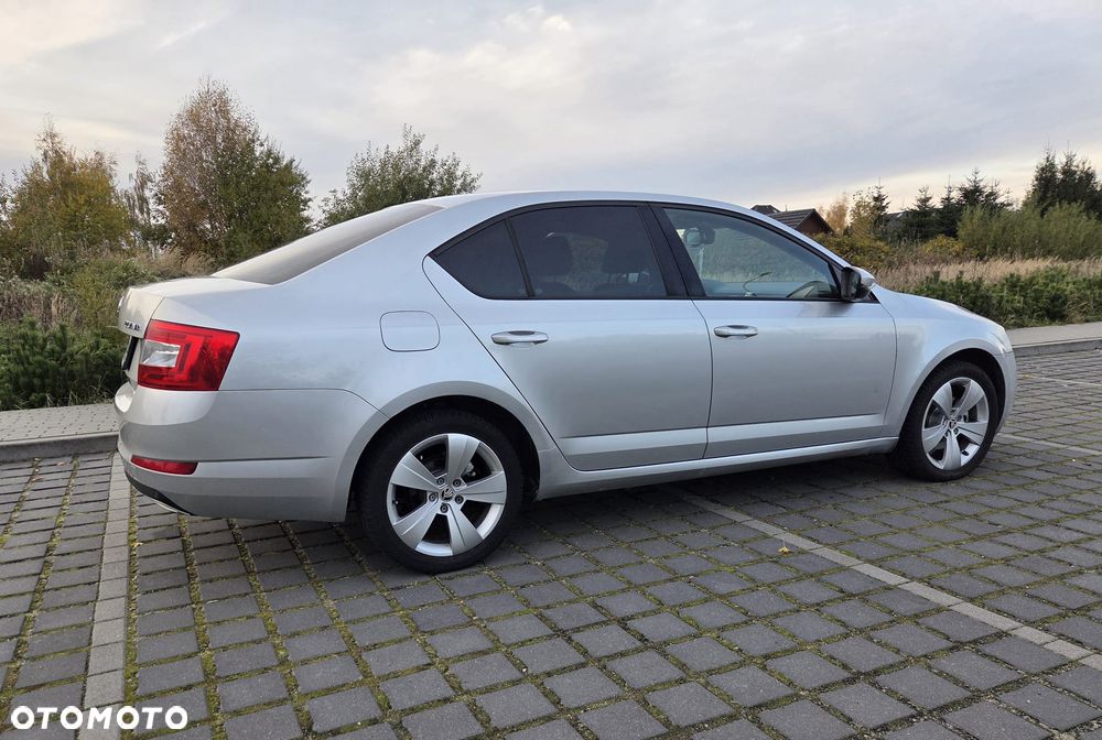 Skoda Octavia 2016 photo 2