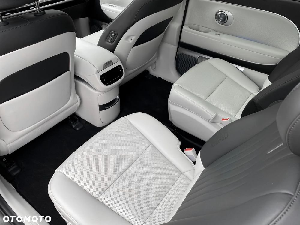 Hyundai IONIQ 9 110kWh Calligraphy AWD Performance - 29