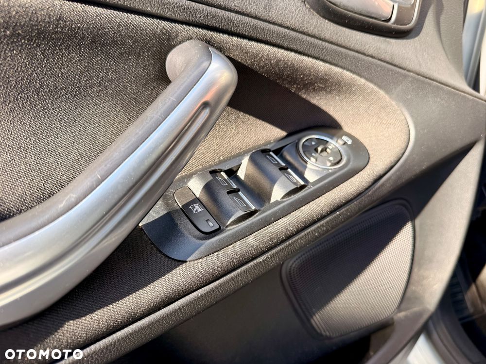 Ford S-Max - 21
