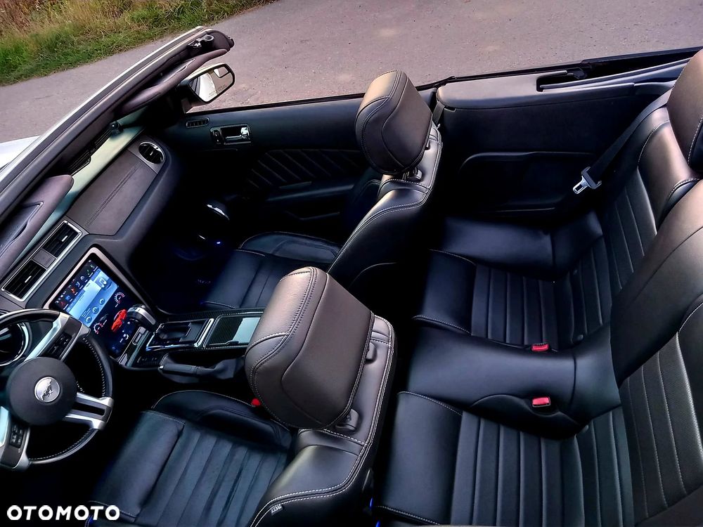 Ford Mustang 3.7 V6 Premium - 37