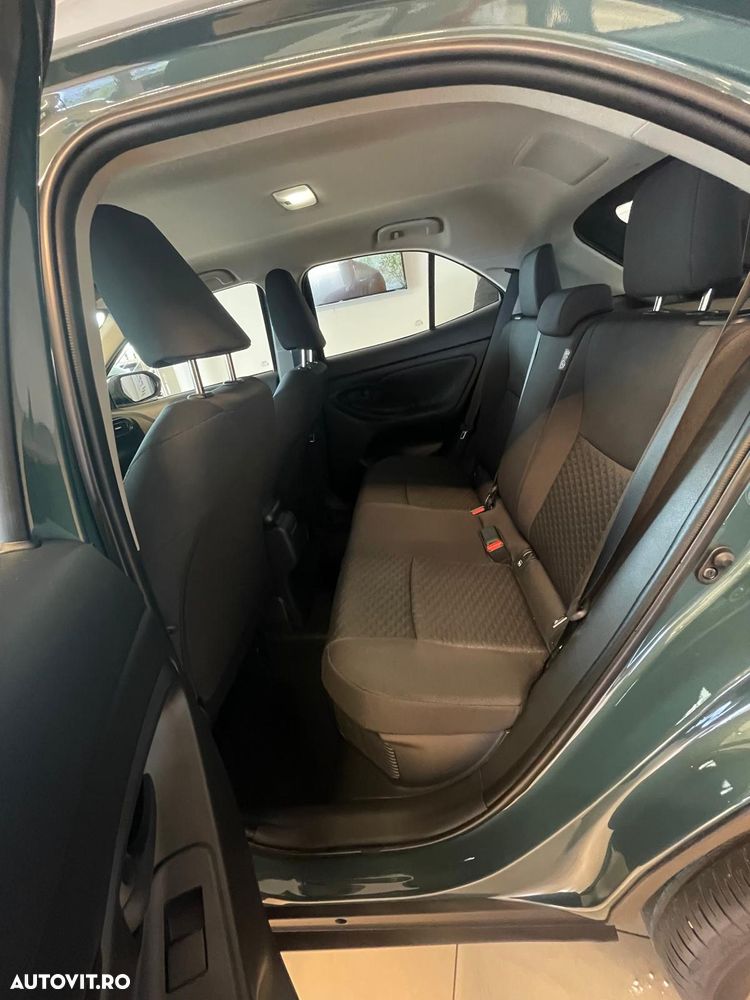 Toyota Yaris Cross 1.5 VVT-i HSD 116 4x2 HEV Business - 15