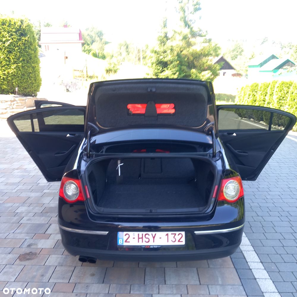 Volkswagen Passat 1.8 TSI R-Line Edition Plus - 24