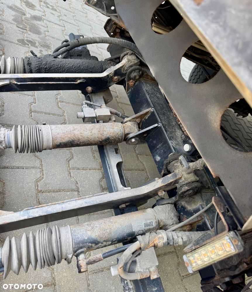 Iveco Daily 35-160 kontener HI- Matic Automat 8HP Rampa ZEPRO najazd WINDA 36s16 - 16