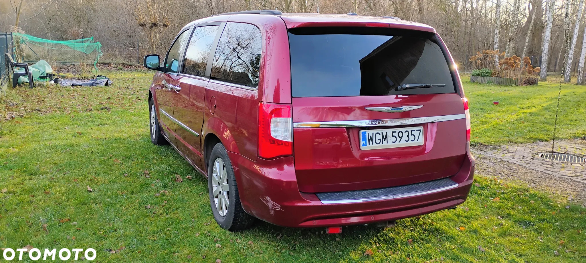 Chrysler Town & Country - 5
