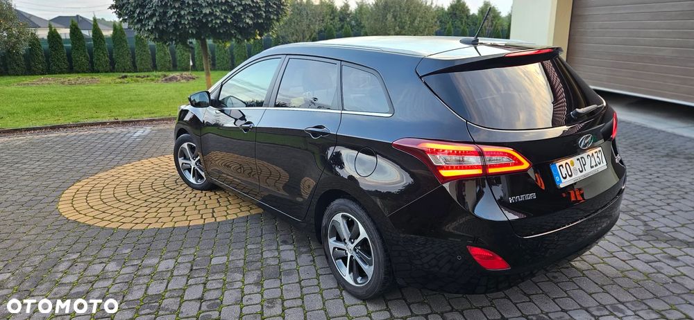 Hyundai i30 1.6 CRDi Premium - 8