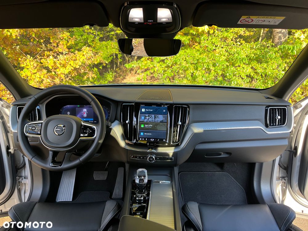 Volvo XC 60 B4 B Plus Dark - 9