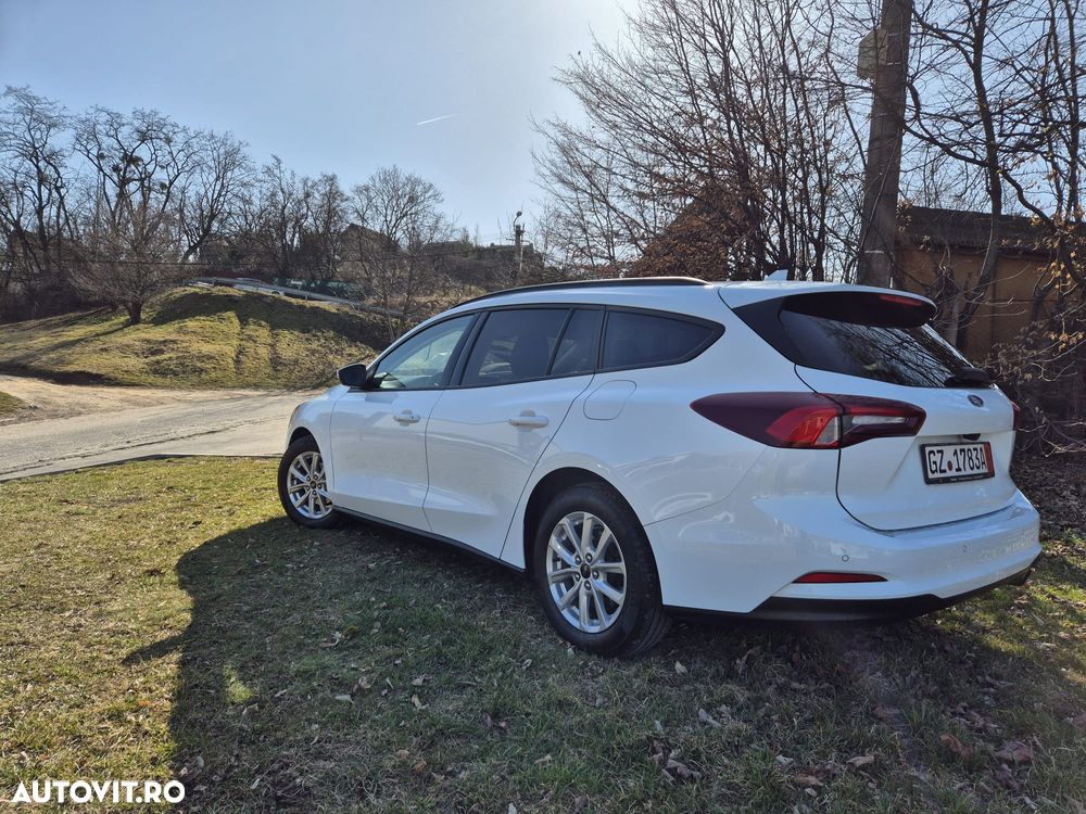 Ford Focus 1.5 EcoBlue Start-Stopp-System COOL&CONNECT DESIGN - 3