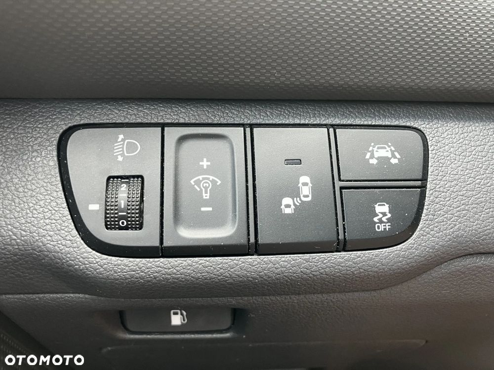 Hyundai IONIQ Hybrid Business - 5