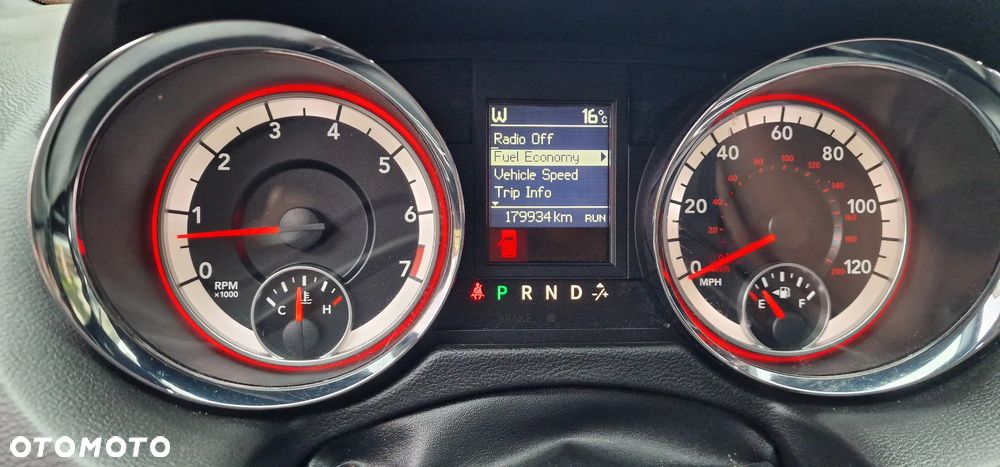 Dodge Grand Caravan - 17