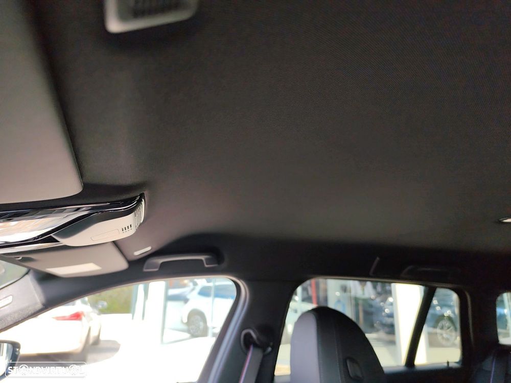 BMW 320 d Pack Desportivo M Pro Auto - 16