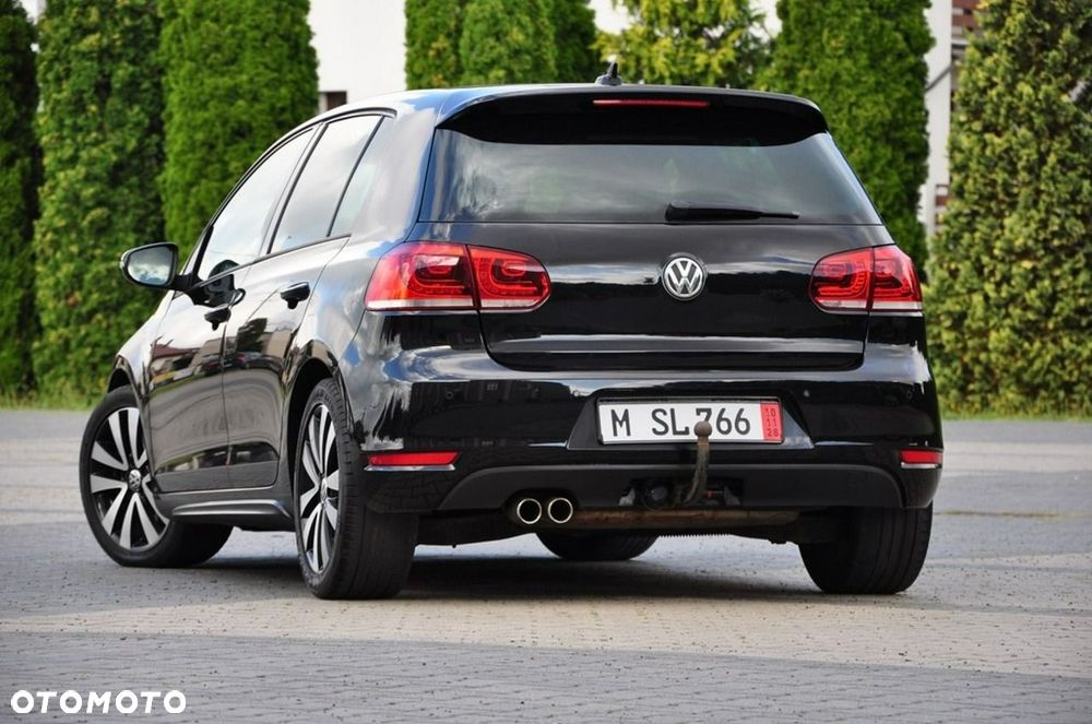 Volkswagen Golf - 22