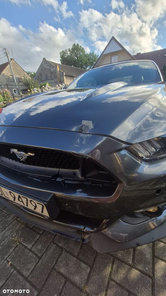 Ford Mustang - 13